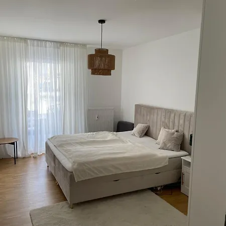 Ferienwohnung Mit Innenstadtanbindung *